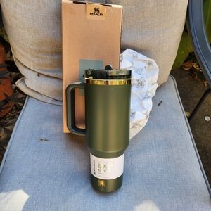 Stanley Army Green Bay Leaves Quencher Protour  Cup Tumbler New In Box